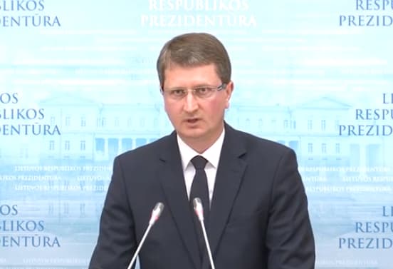 Prezidentės patarėjas N. Rasburskis
