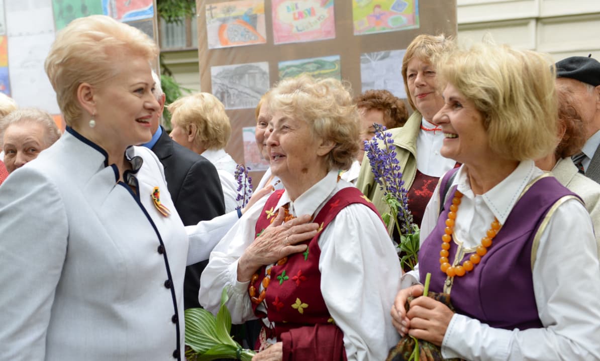 Dėkingumas – tai pirmiausia jaučia Lietuvos prezidentei D. Grybauskaitei kiekvienas tremtinys ar šalies patriotas. Nuotr. prezidentas.lt