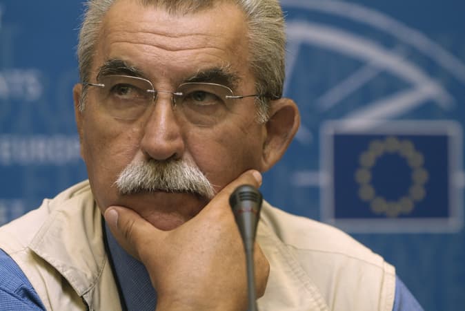 Buvęs Europos Parlamento narys Giulietto Chiesa teigia, kad Ukrainą pardavė