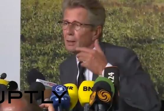 Numuštas Boingas 777 skrido žemiau, nes to prašė Ukrainos dispečeriai?