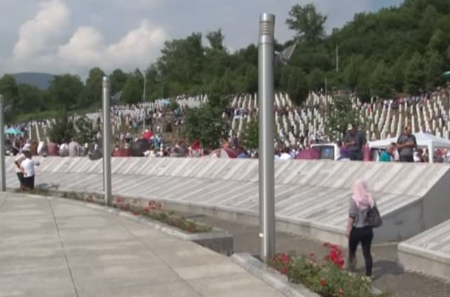 Olandija atsakinga už daugiau kaip 300 Srebrenicos piliečių mirtį