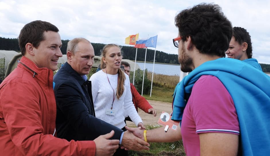 V. Putinas forume „Seliger“ dvi su pusę valandos bendravo su jaunimu