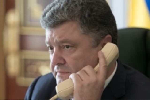 EK narys: Porošenka palūžo prieš Rusijos spaudimą, taip, kaip lapkritį buvo palūžęs Janukovičius