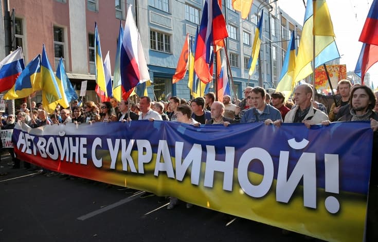 Maskvoje įvyko „Taikos maršas“ Ukrainai palaikyti