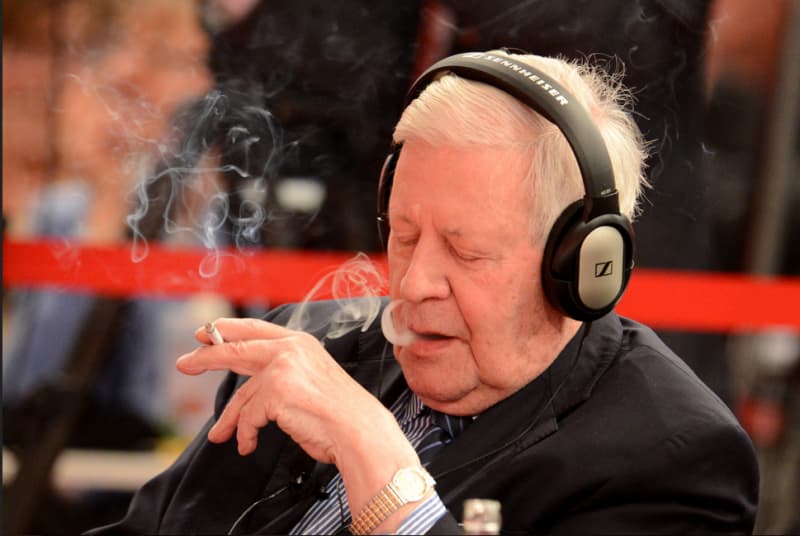 Buvęs Vokietijos kancleris Helmut'as Schmidt'as apie žmogaus teises