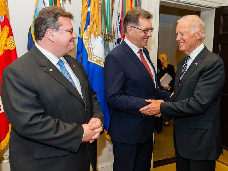 Linas Linkevičius, Algirdas Butkevičius ir Joe Bidenas.