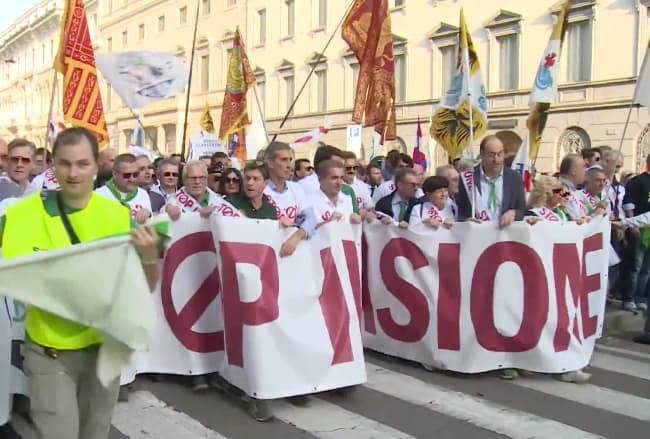 Italijoje protestai dėl migrantų antplūdžio