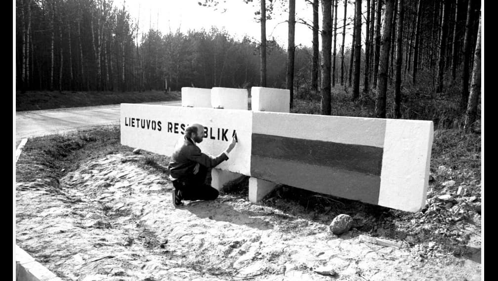 Pasitinkant Kovo 11-osios 25-metį