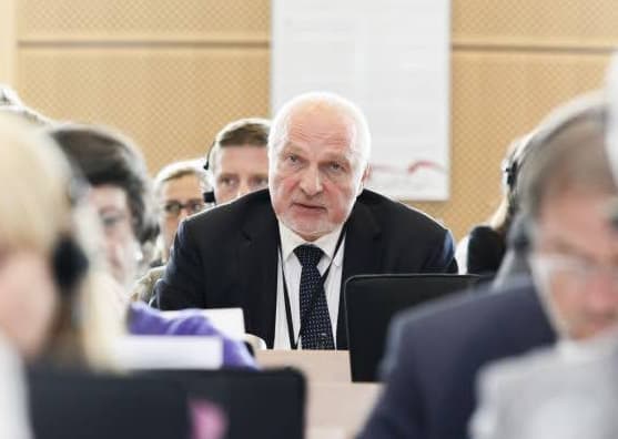 Europarlamentaras V. Mazuronis siekia sumažinti grėsmes Lietuvos saugumui