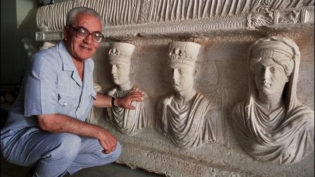 Chaledas Asadas (Khaled Assad) Palmyroje dirbo daugiau kaip 50 metų.