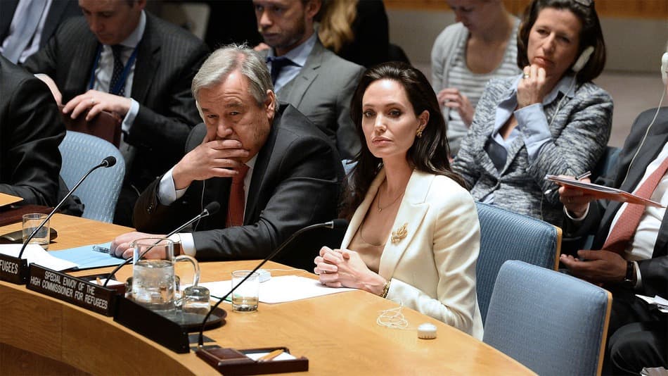 Andželina Džoli kritikuoja Jungtines Tautas ir teigia, kad Sirijos pabėgėlių krizė yra „bjauri“