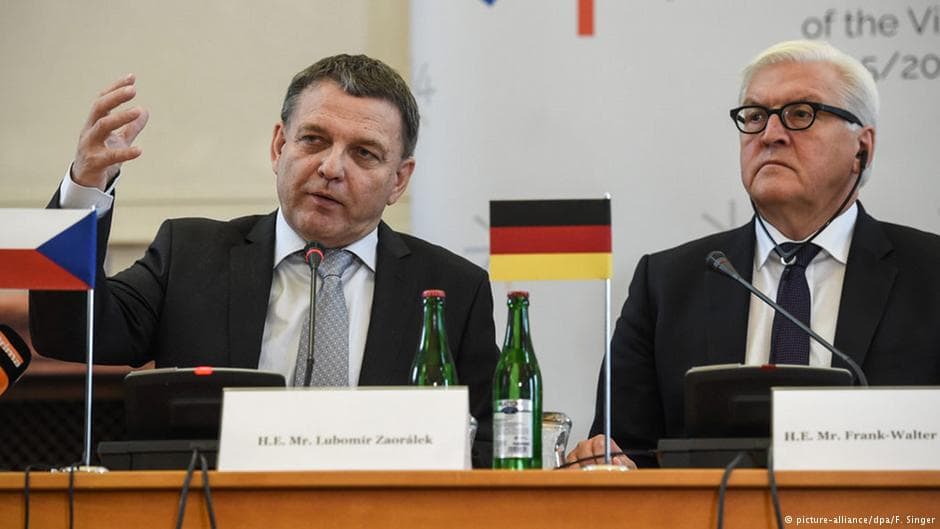 Višegrado šalys atmeta privalomų migracinių kvotų sistemą