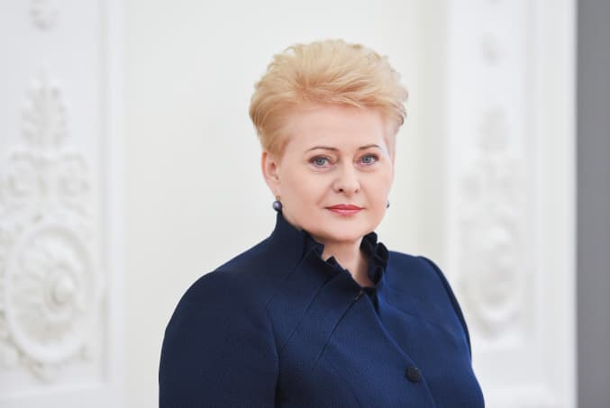 LR prezidentė, kolaborantė, NKVD gaisrininko (vėliau tremtinio) duktė, Lietuvos nepriklausomybės priešininkė, komunisto ir jedinstvenininko Mykolo Burokevičiaus bendražygė Dalia Grybauskaitė. Nuotr. prezidentas.lt