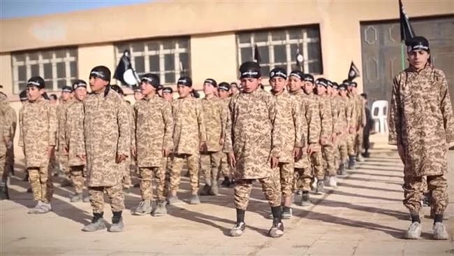 Per pirmuosius tris šių metų mėnesius „islamo valstybė“ užverbavo per 400 vaikų