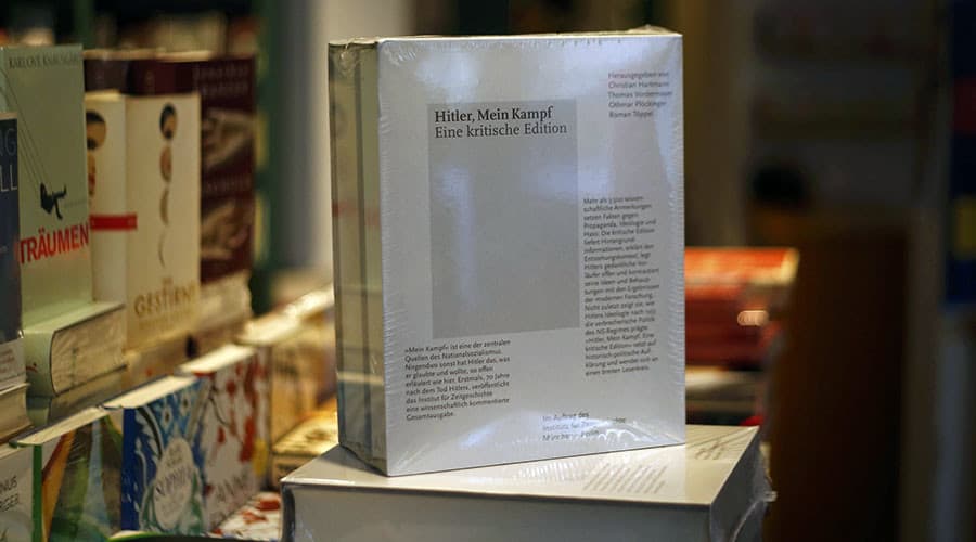 Pirmasis A. Hitlerio knygos tiražas Vokietijoje išpirktas per savaitę