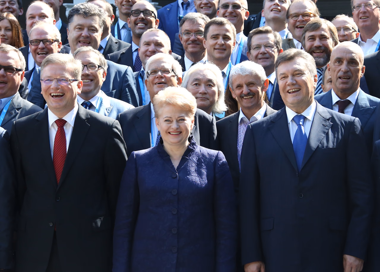 Prezidentė D. Grybauskaitė (pirmoje eilėje per vidurį). Nuotr. euobserver.com