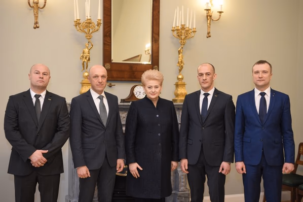 Prezidentė STT šefu paskyrė Žydrūną Bartkų, 7 metus dengusį policijos organizuotą narkotikų prekybą Šiauliuose