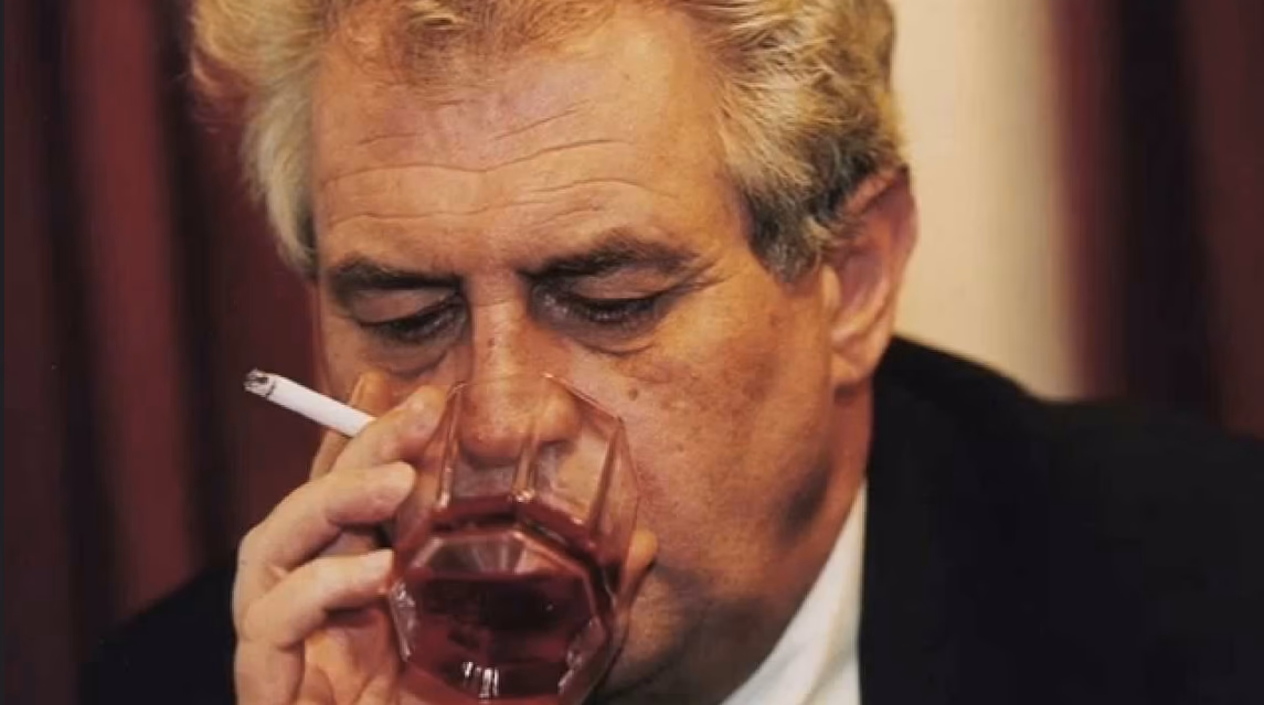 Čekijos prezidentas M. Zemanas – žalingų įpročių gerbėjas.
