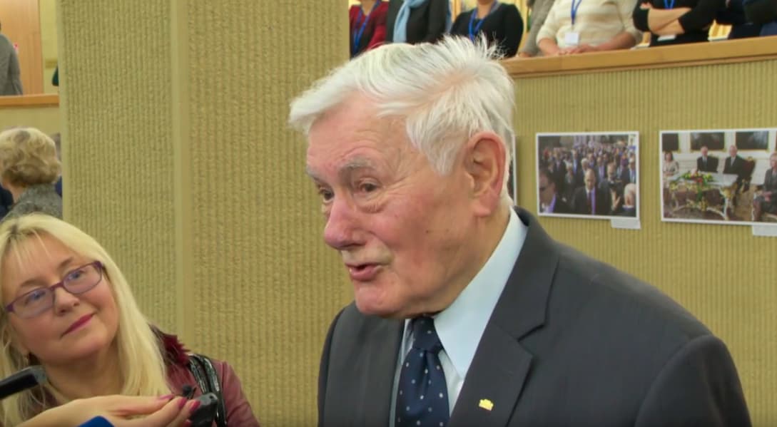 Slaptasis prezidento Valdo Adamkaus kalėjimas Lietuvą išgarsino visame pasaulyje.
