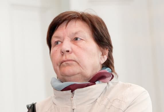 Dėl Deimantės Kedytės tvirkinimo Laimutei Kedienei Vilniaus Apygardos teismas paliko galioti jai skirtą nuosprendį
