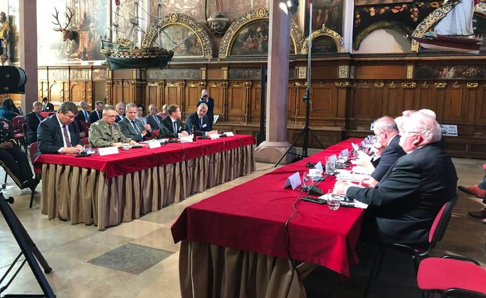 Kremliaus agresijos aptarimo akimirka. Nuotr. kam.lt