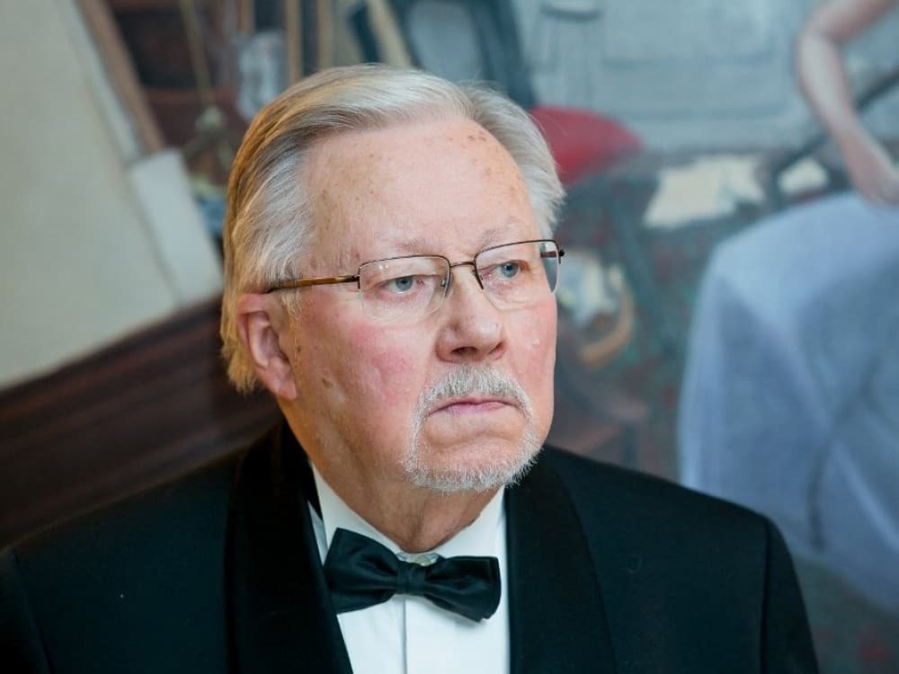 V. Landsbergis.