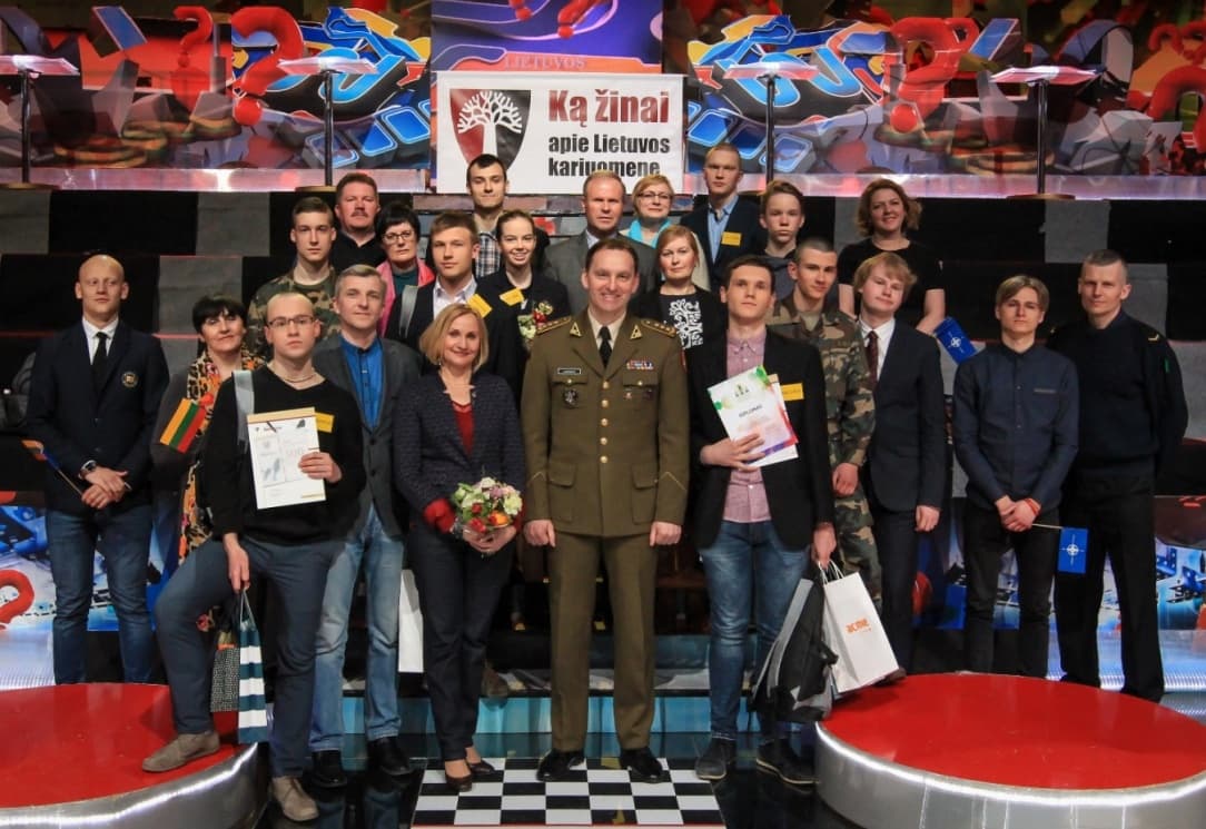 Lietuvos kariuomenės nuotraukose užfiksuotos ankstesnių konkursų „Ką žinai apie Lietuvos kariuomenę“ akimirkos.