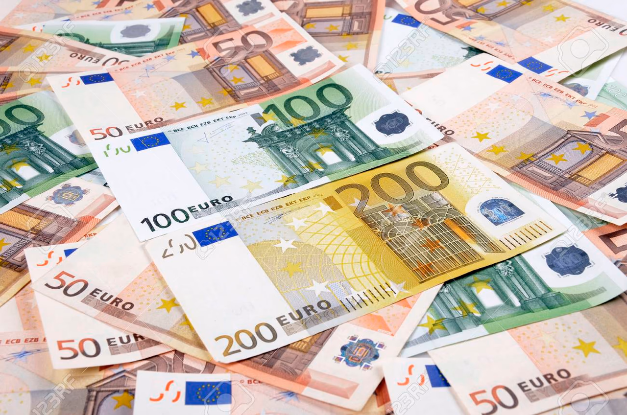 Europarlamentarai sveikina naują daugiamečio biudžeto projektą ir ekonomikos atkūrimo planą