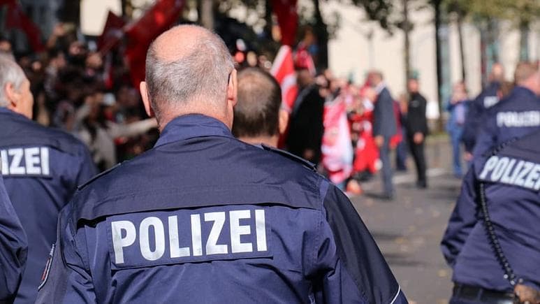 Vokietijoje tiriamas milžiniškas pedofilų tinklas: aptikta daugiau nei 30 tūkst. įtariamųjų
