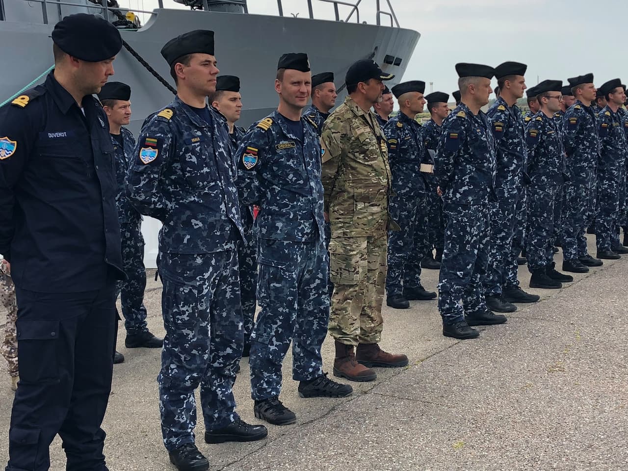 „Jotvingis“ išplaukia atstovauti Lietuvai NATO