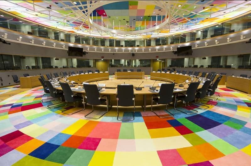 Europarlamentarai apgailestauja dėl drastiškai sumažintos dotacijų dalies ekonomikos gaivinimo fonde