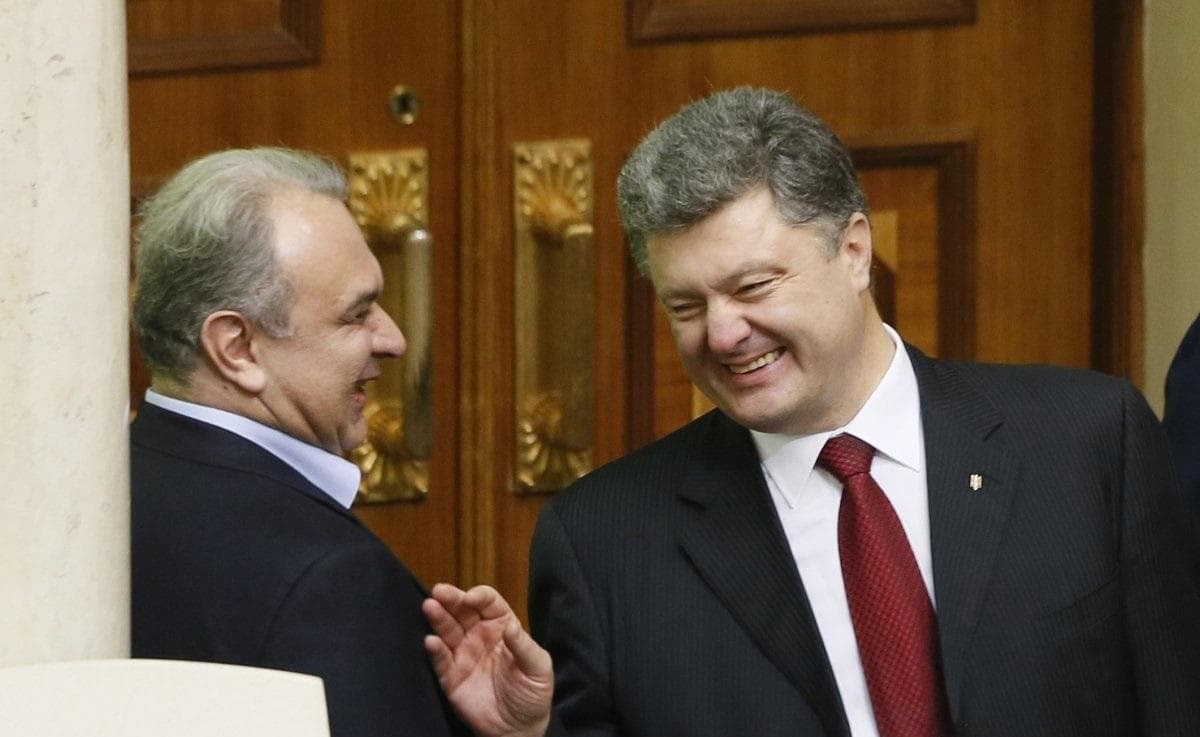 Davidas Žvanija (kairėje) ir Petro Porošenka.