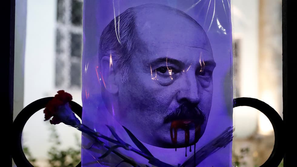 Baltarusijos protestai nėra spalvotoji revoliucija, o tik A. Lukašenkos klaidų kartojimo pasekmė