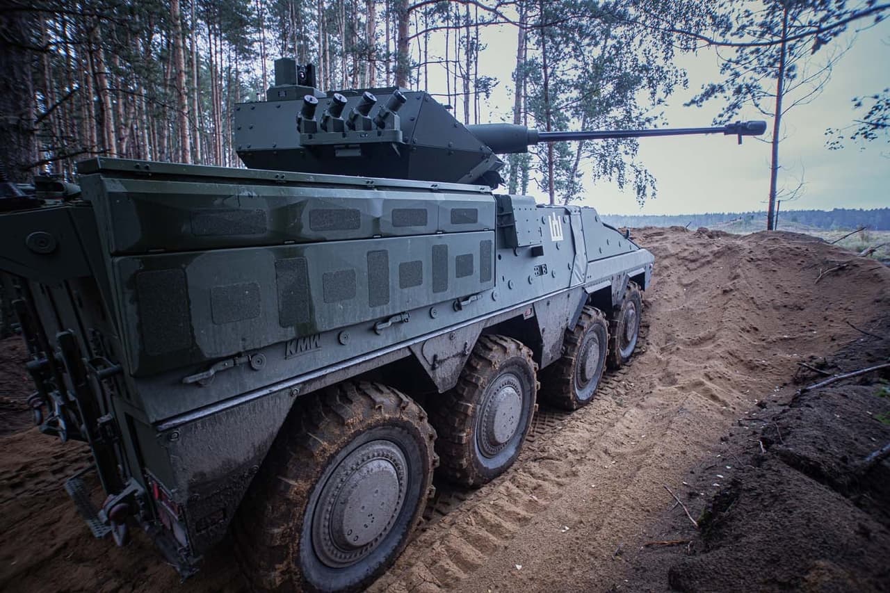 Kvalifikuotos „Vilkų“ įgulos treniruojasi aptikti ir sunaikinti priešą