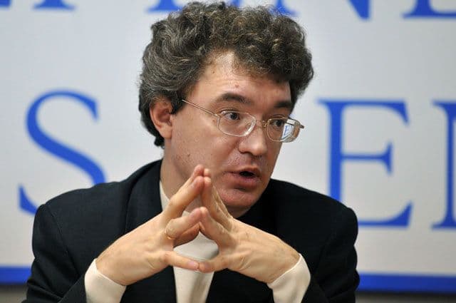 Ką mano profesionalai Rusijoje dėl mega aferos, sukeltos prisidengiant koronavirusu