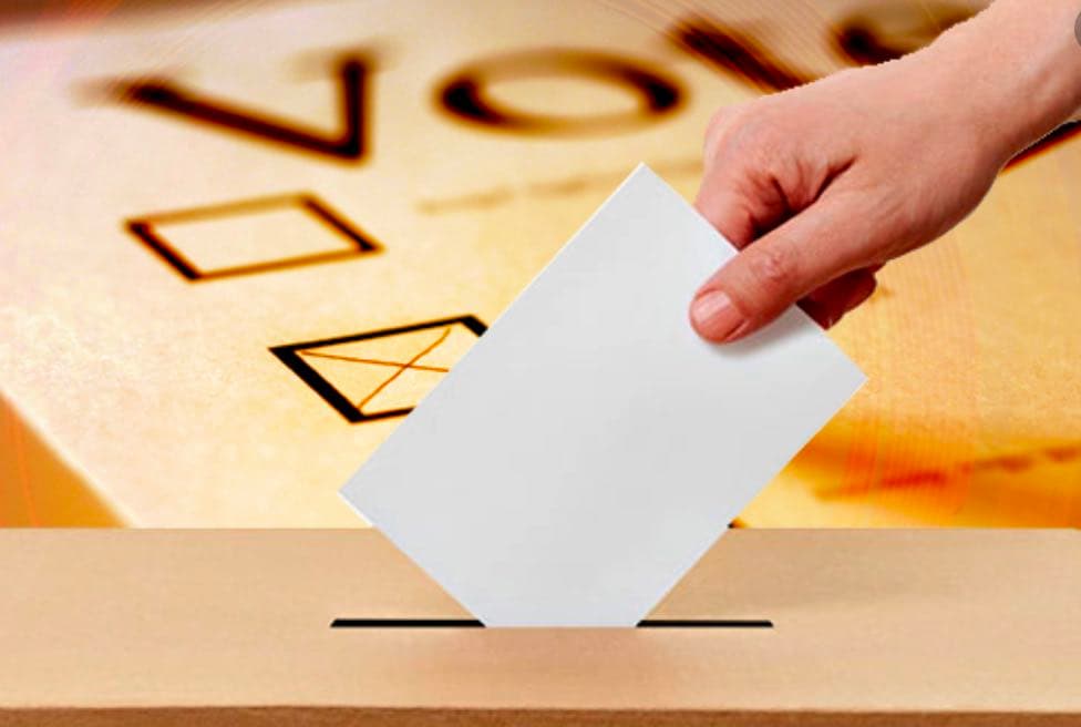 Lietuvoje partijų nėra. Gaujos neteisėtai eina į valdžią