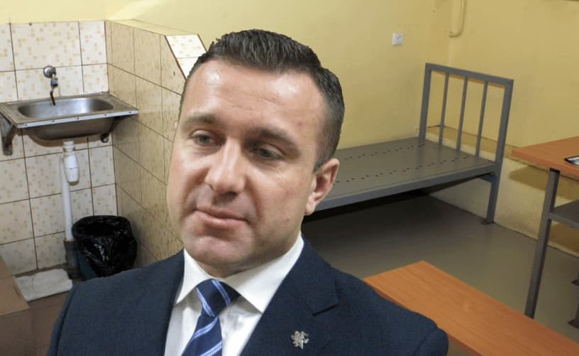 Savo žmoną lupęs, Grybauskaitę, konservatorius, liberalus ir gėjus gynęs prokuroras stos prieš teismą
