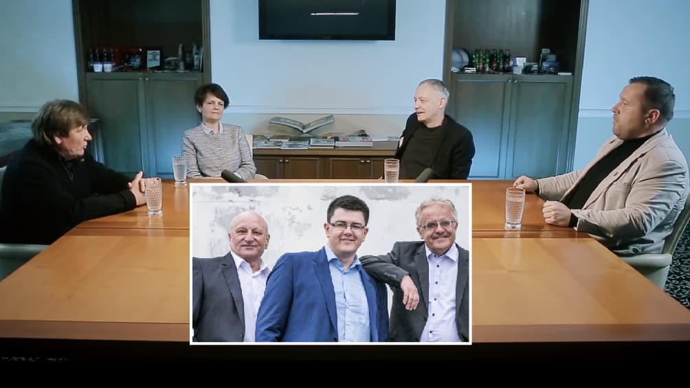 Diskusijos akimirka. Baltame stačiakampyje kairėje - Vytauto Radžvilo vadovaujamos partijos „Nacionalinis susivienijimas“ valdybos narys Algimantas Rusteika