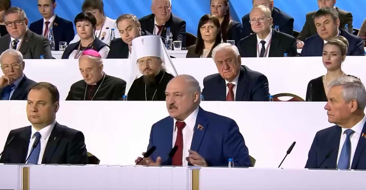 Labai griežtas A. Lukašenkos pasisakymas apie gobšuolius turčius