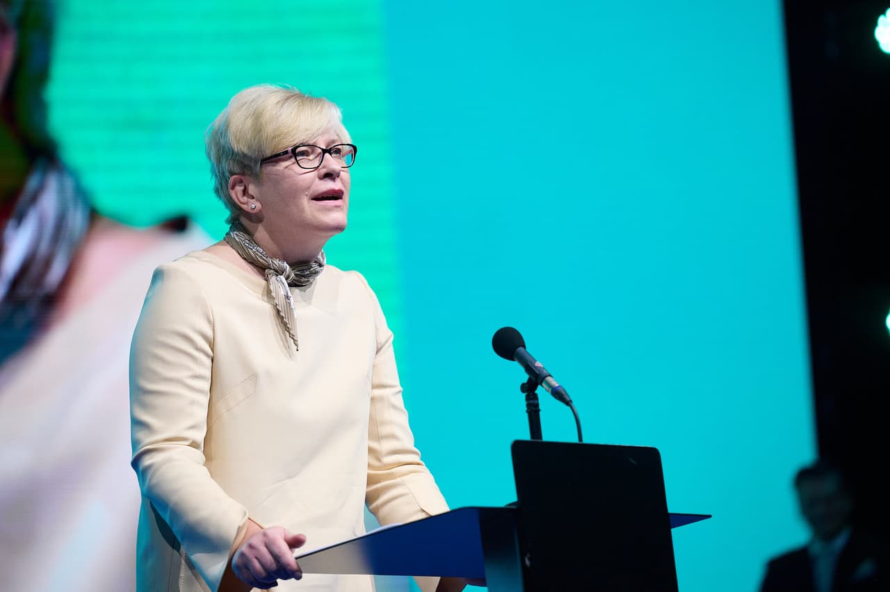 I. Šimonytė padėkojo visiems svarbiems kovos su koronavirusu dalyviams, kurie tiki popiežiumi
