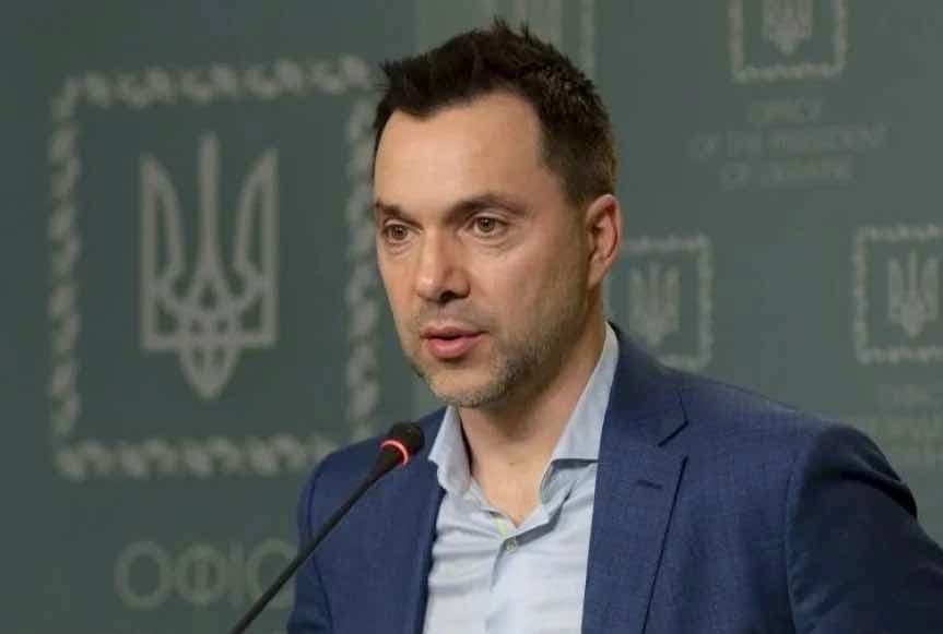 Arestovičius: kurie dabar rėkia, kaip gyventi ir auginti vaikus, gali išvykti kitur
