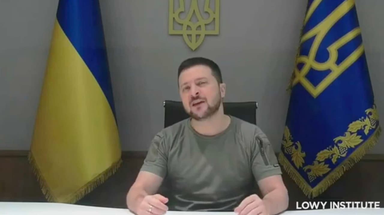 Zelenkis davė patarimą NATO, dėl branduolinio smūgio Rusijai. PAPILDYTA: patarimą atsiėmė