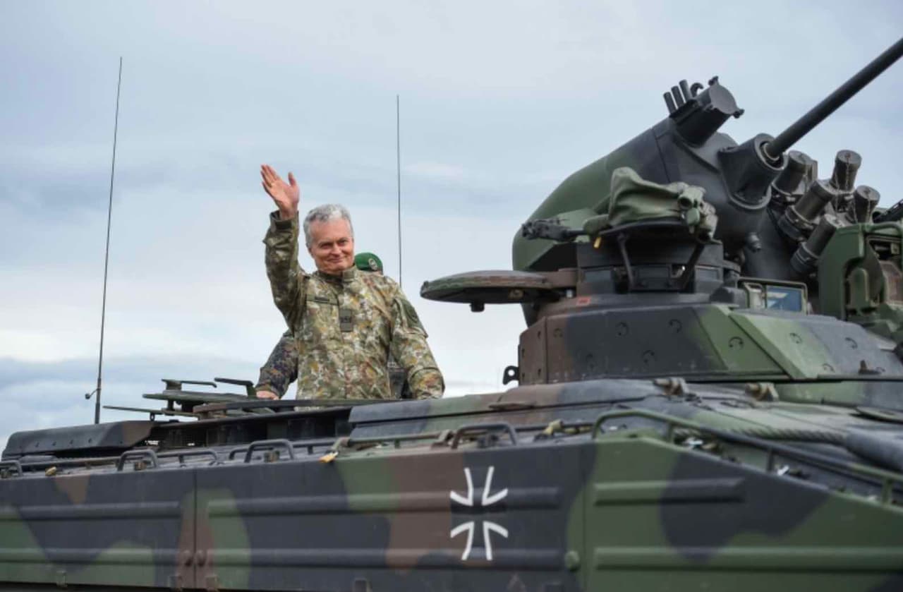 Nausėdos ryžtas įkvepia, tačiau raketa greičiausiai nebuvo paleista iš Rusijos