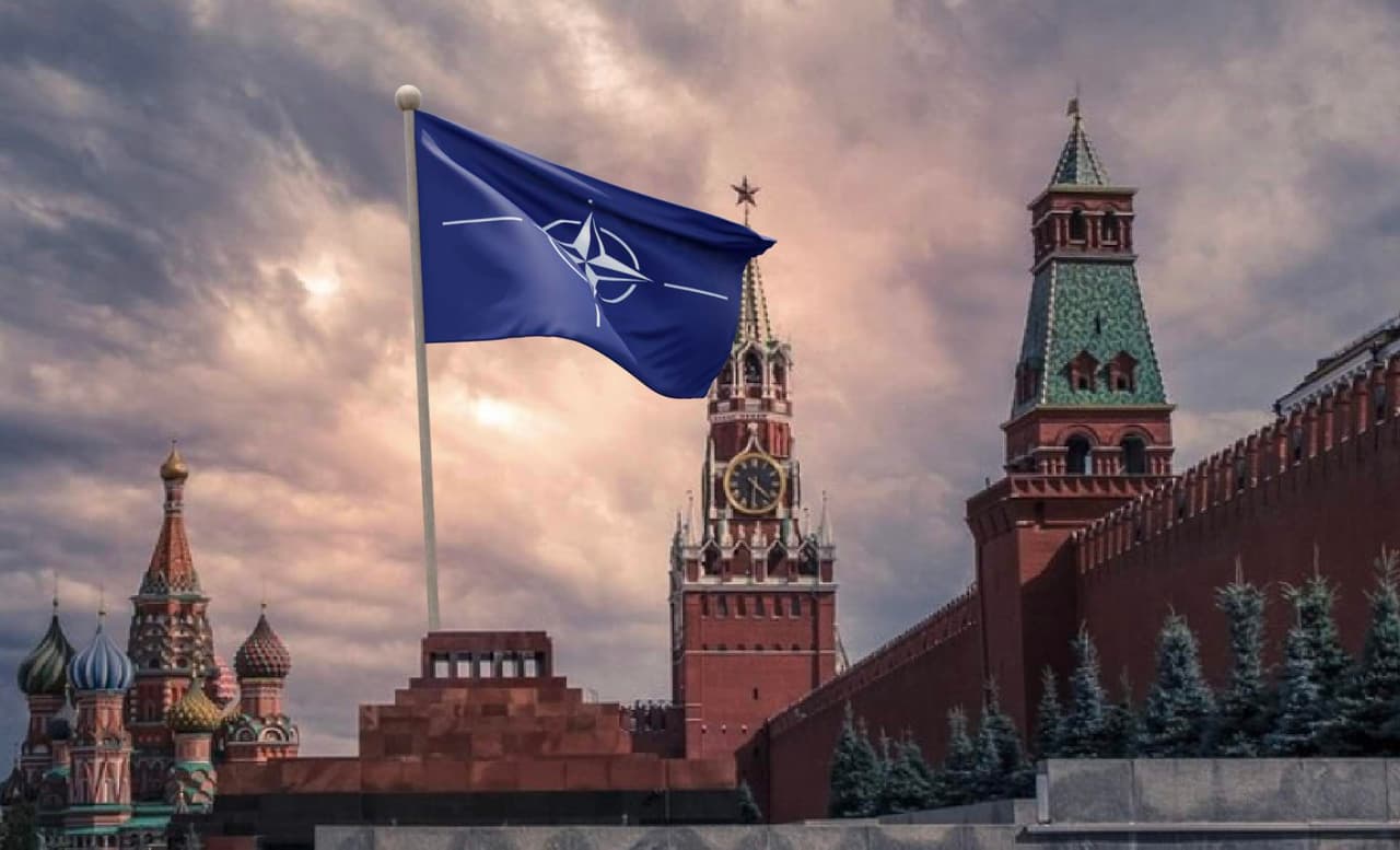 Istorikas suabejojo mūsų pergale ir NATO vėliavos iškėlimu virš Kremliaus
