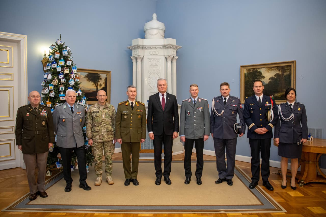 Prasmingo susitikimo metu Nausėda ir vėl daug dėkojo dėl NATO rytinio flango saugumo