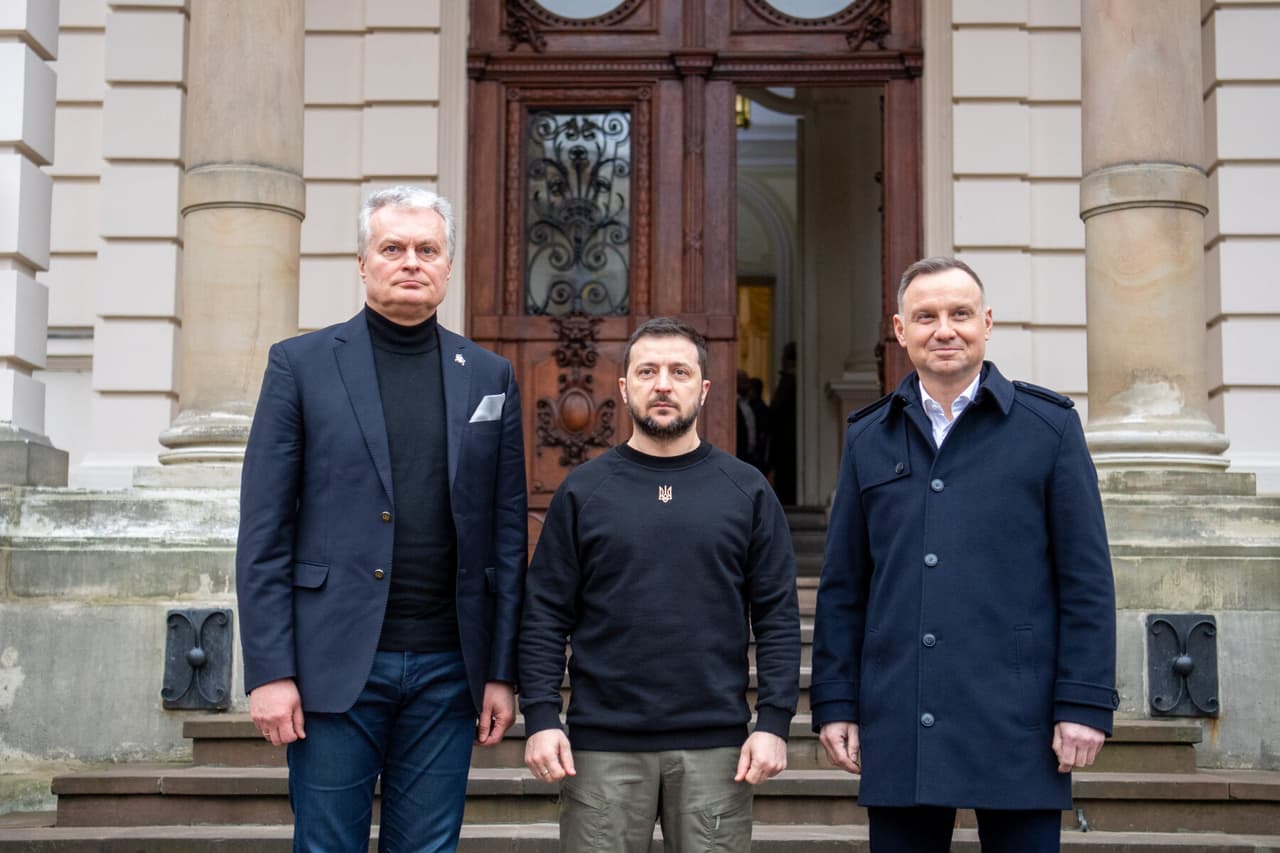 Nausėda pabrėžė šimtmečius trunkančios strateginės Lietuvos, Lenkijos ir Ukrainos partnerystės svarbą