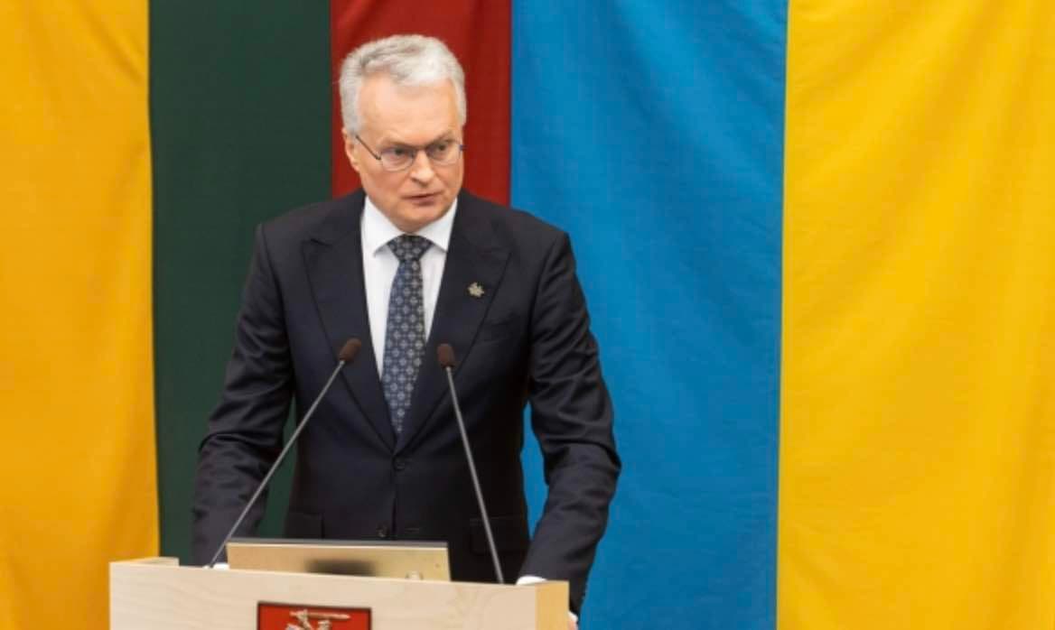 Nausėda: šiandien mes sutelkę jėgas tęsiame istorinį žygį valstybės kūrėjų pėdomis