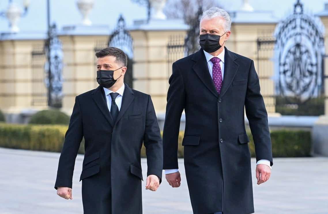 **V. Zelenskis (kairėje).**