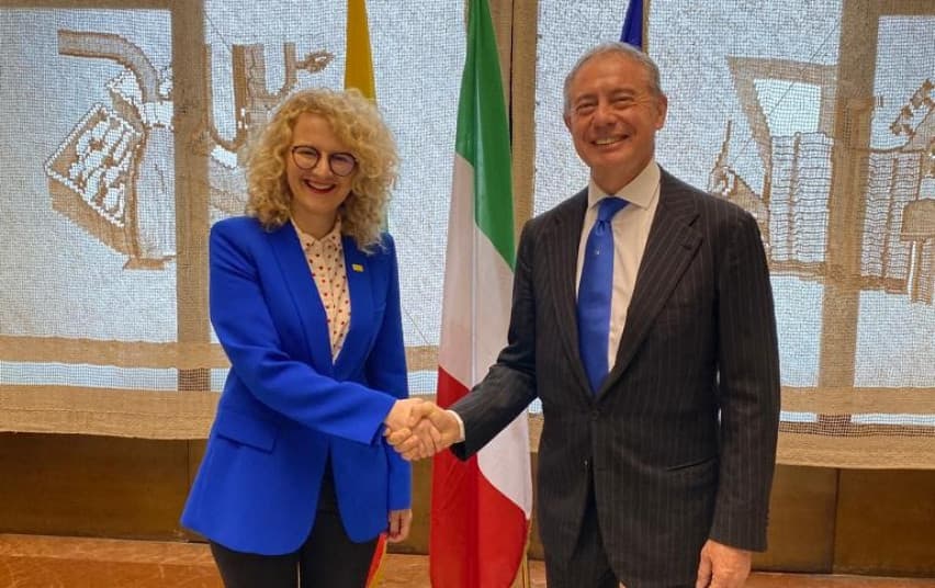 Armonaitė su Italijos ministru aptarė ir Ukrainos atstatymą