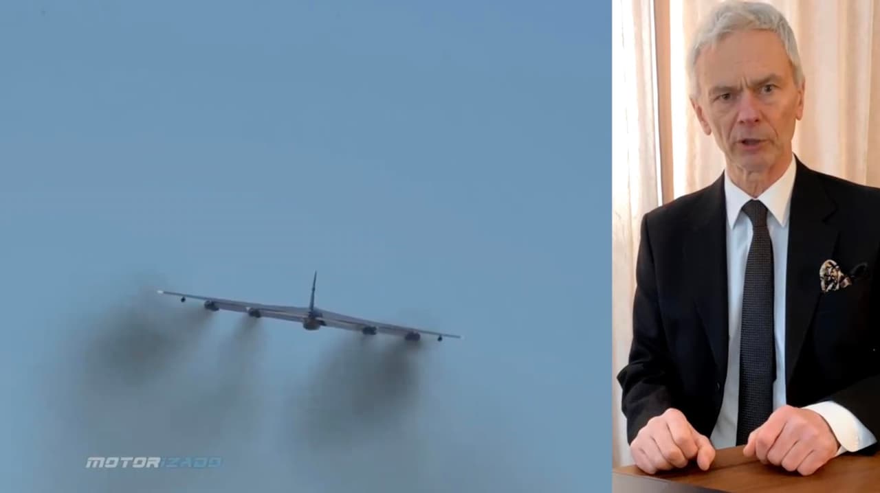 Lietuvos teritorijoje skridęs JAV bombonešis buvo apginkluotas atominiu ginklu?